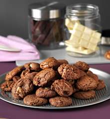 Galletas de leche condensada y dos chocolates