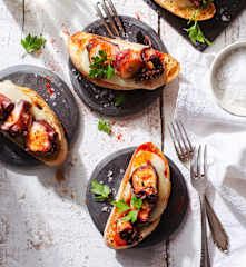 Tosta de pulpo y queso tetilla