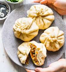 Brioches farcies au porc et aux poireaux