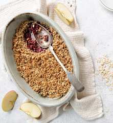 Crumble vegano de manzana y moras