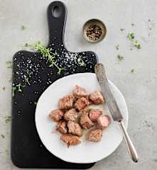 Browned beef cubes (medium)