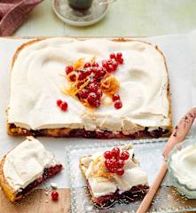 Beeren-Flan-Kuchen mit Orangenbaiser