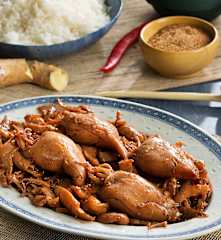 Calamares en salsa de jengibre y soja con arroz - China