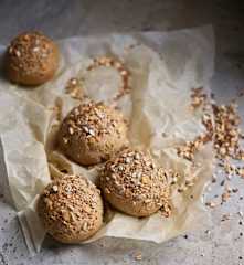 Pão de hambúrguer com sementes sem glúten