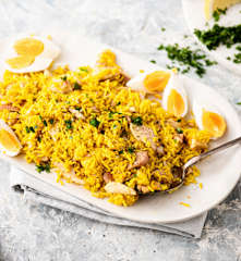 Arroz de caril com peixe fumado - kedgeree