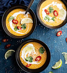 Süßkartoffel-Linsen-Kokosnuss-Suppe