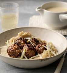 Boulettes de porc au céleri et à la pomme