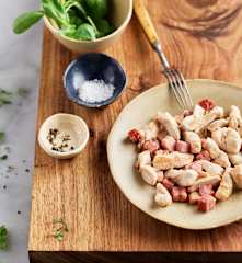 炒培根及鸡肉条