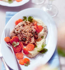 Putenfilet mit Wasabipüree und Möhren