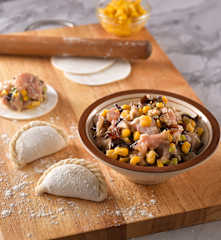 木耳玉米雞肉水餃