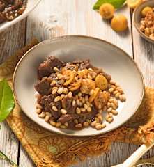 Würzig-fruchtiges Lammgulasch mit Kumquats