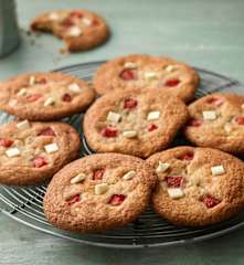 Strawberry White Chocolate Cookies