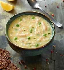 Terbiyeli Bezelyeli Tavuk Çorbası