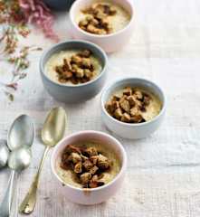 Sopa gratinada de feijão e cebola