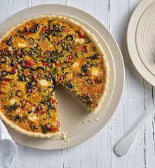 Quiche vegetariana con espinacas y pimiento rojo