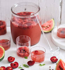 Sangria de rosé com melancia