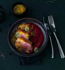 Magret de canard aux fruits de la Passion, purée de betterave