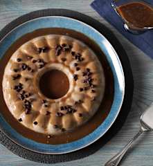 Bavaroise de chocolate con salsa de toffee al café