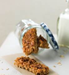 Barras de cereais e maçã