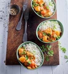 Schnelles Thai-Hähnchen-Curry mit Basmati-Reis