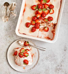 Erdbeer-Holunder-Tiramisu