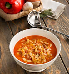 Potaje de judías con borrajas