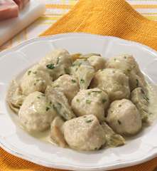 Gnocchi di ricotta al sugo di carciofi