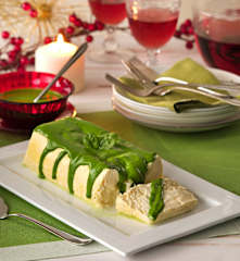 Pastel de espárragos blancos con salsa de espinacas