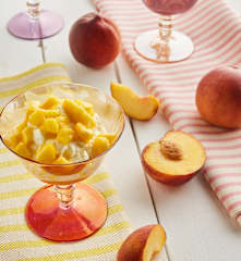Mousse di ricotta e pesche