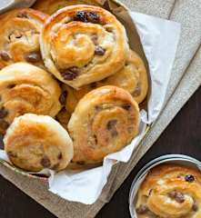 Sultana, apple and custard scrolls