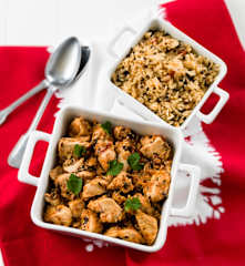 Frango à espanhola com arroz de azeitonas