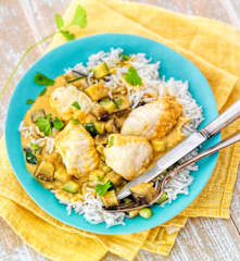 Curry de lotte au lait de coco et petits légumes