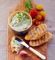 Mediterraner Käseaufstrich
