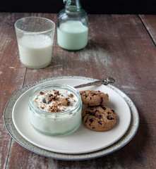 Cookies and Cream Eis