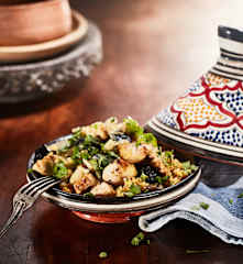 Hühnchen-Tajine mit Pflaumen und Mandel-Honigsauce