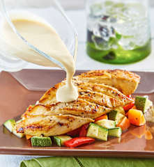 Pollo en mayonesa de ajonjolí tostado