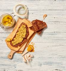 Confierter Knoblauch