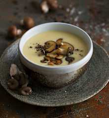 Soupe de pommes de terre-champignons