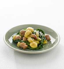 Gnocchi di lenticchie con luganega