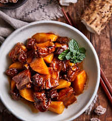 话梅山药炖排骨