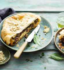 Pastilla aux restes de viande