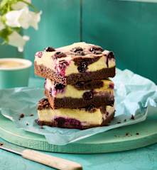 Brownie-Blaubeer-Cheesecake