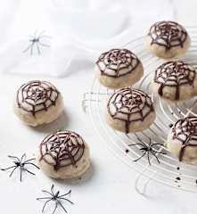 Mini spider cheesecake