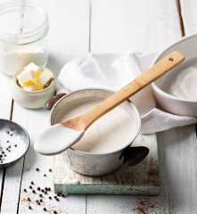 Quick béchamel sauce