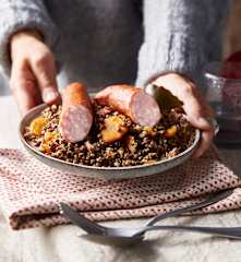 Saucisse de Montbéliard aux lentilles vertes