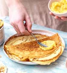 Crêpe à la compote d'ananas au rhum