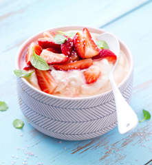 Crème fraise rhubarbe