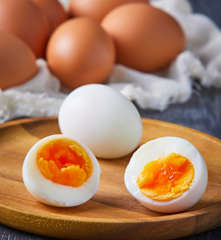 Huevos medios (6 piezas)