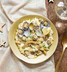 Risotto au citron, artichauts et coques