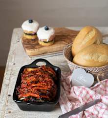 Menú para dos: Pan vienés. Ratatouille. Petits fours